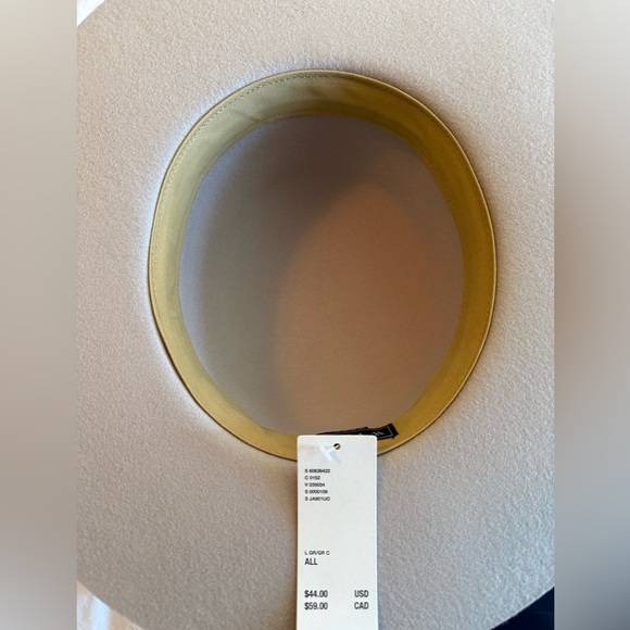 Hat - Picture 2 of 5